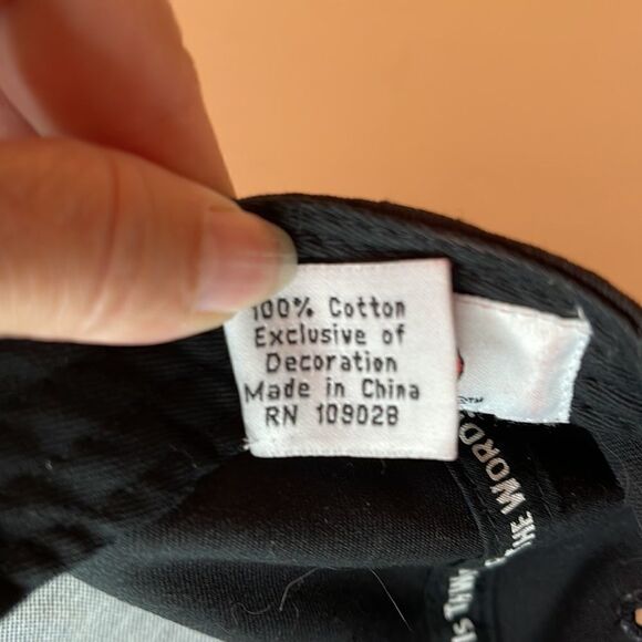 ROVIO Angry Birds Hat - Picture 11 of 11